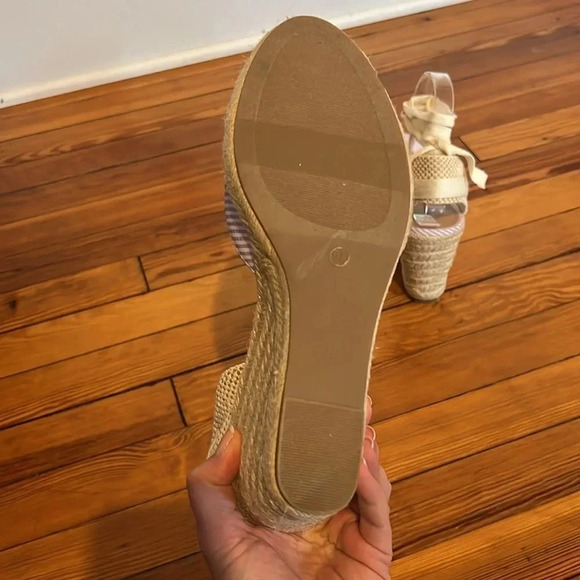 LOFT Lilac and White Striped Espadrilles - Size 9.5 - Picture 10 of 13